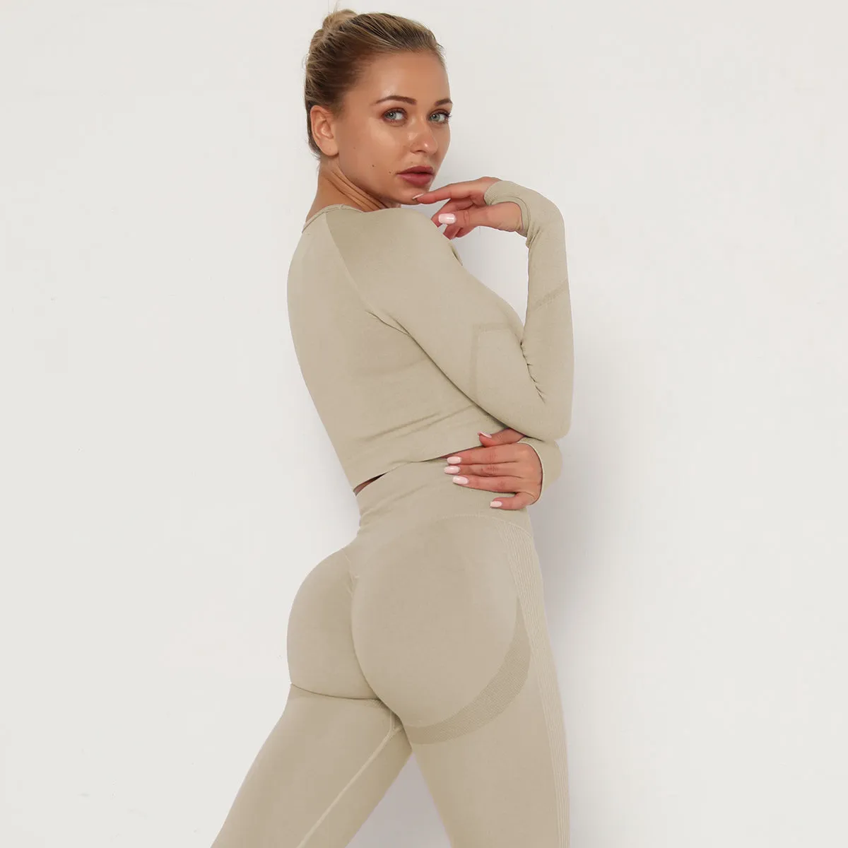 2023 24 Colors Women Seamless Breathable Yoga Sportswear Sport Suit Gym Wear Set Fitness Yoga Wear