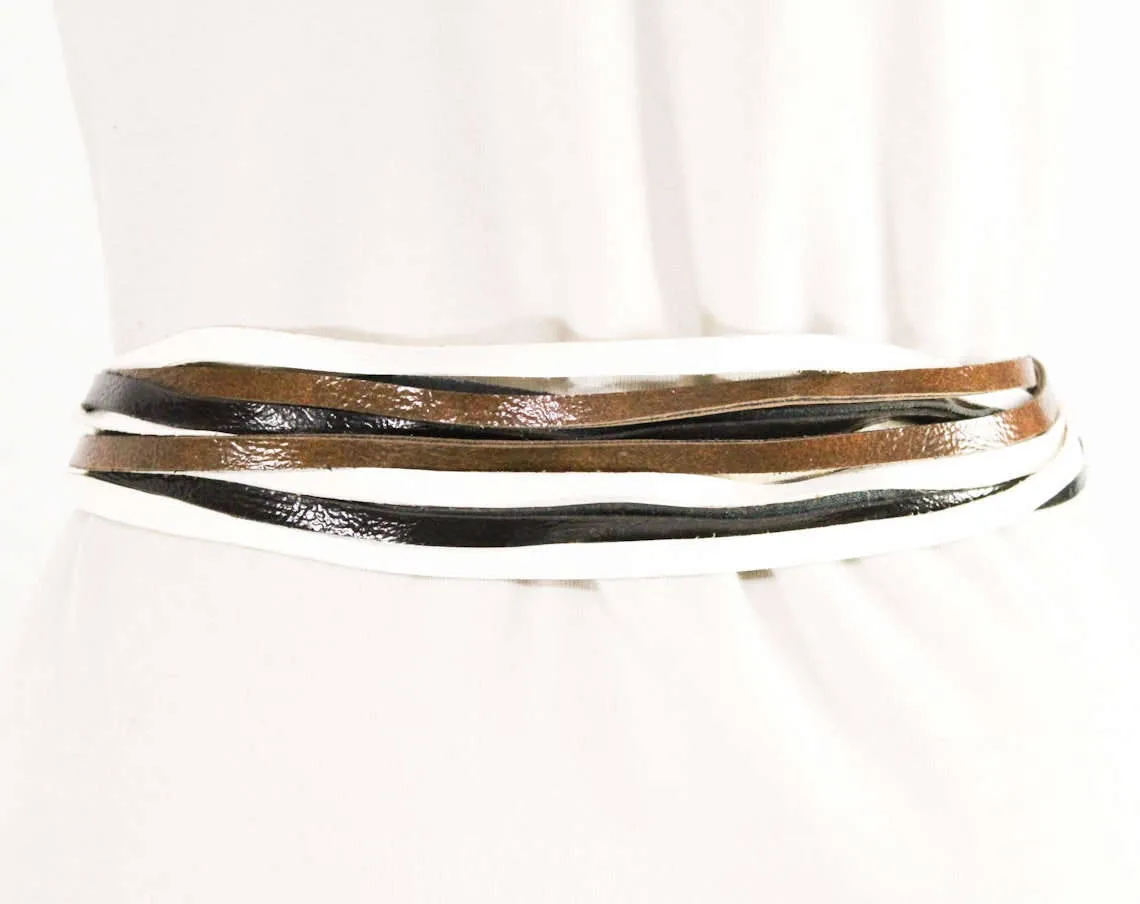 Classic Hippie Belt - Small to Medium - 60s 70s Brown Black White Fringe & Silvertone Metal Rings - Faux Leather Boho 70s Rock Star Hip Belt