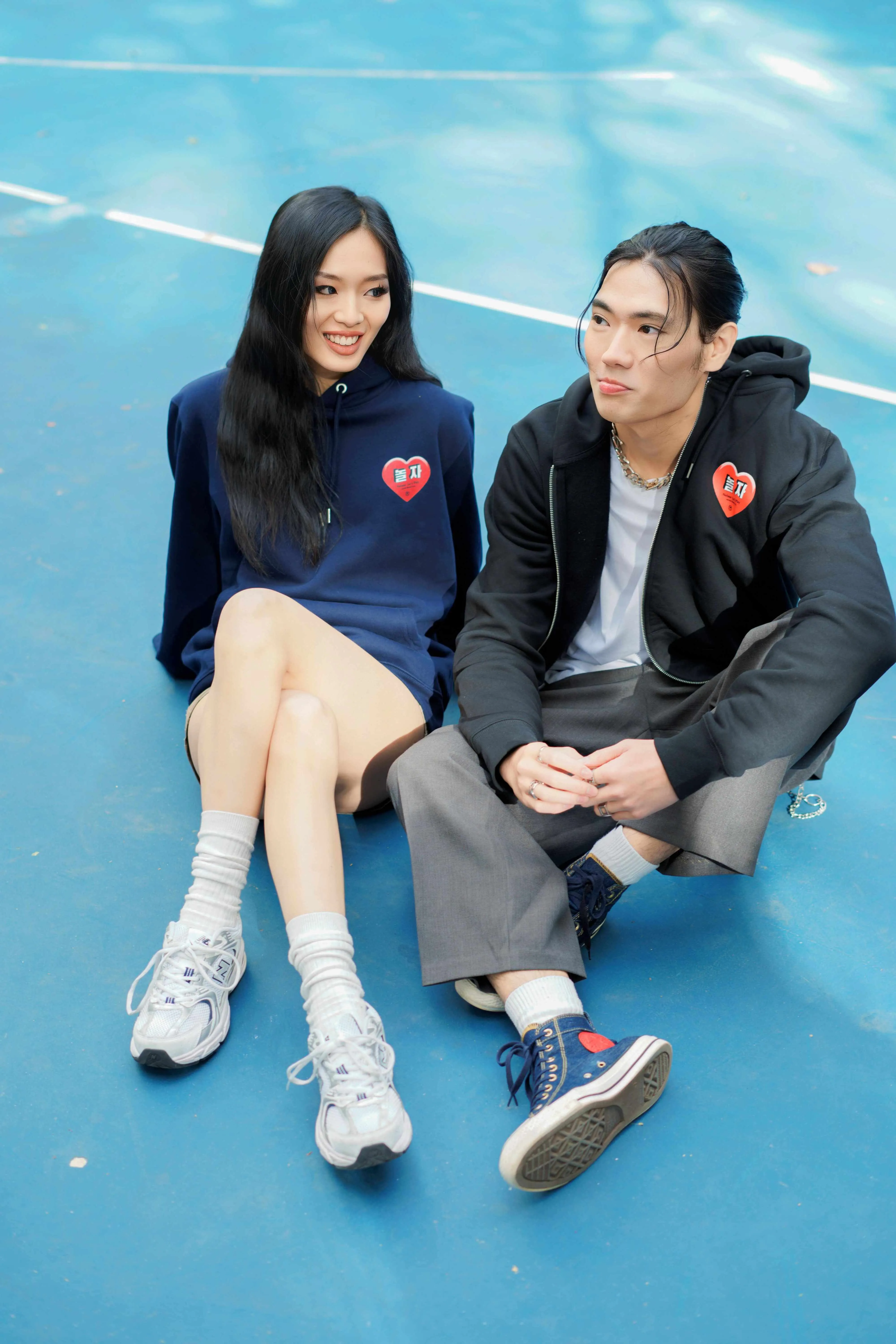 NOLZZA HEART ZIP UP HOODIE