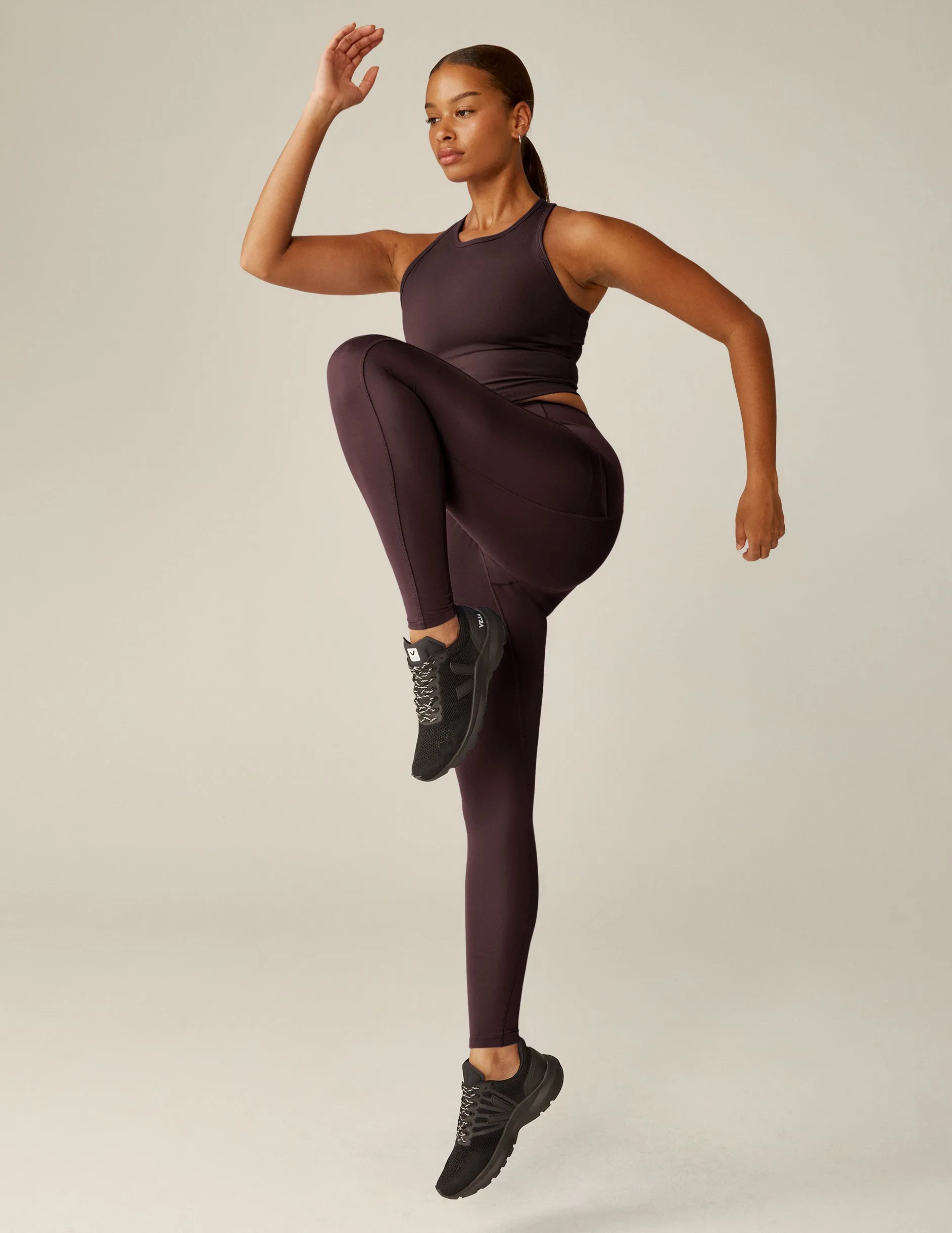 POWERBEYOND™ Strive Cropped Tank
